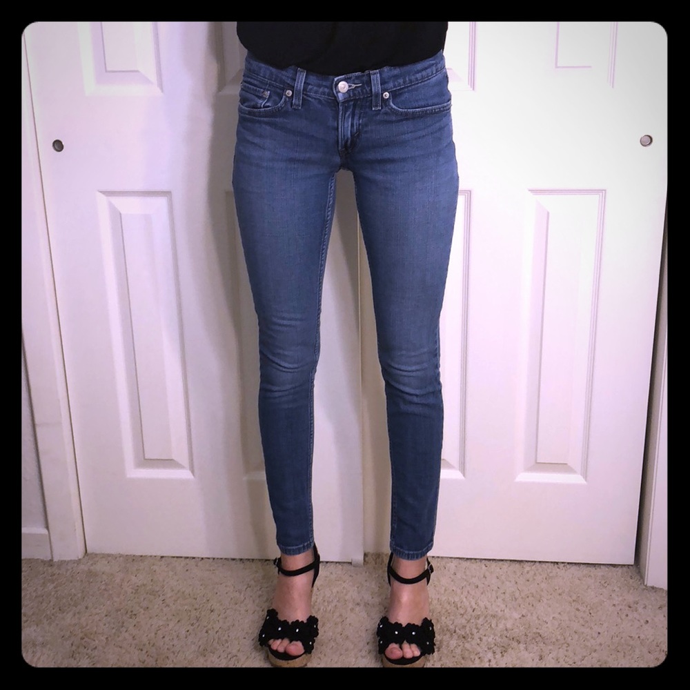‼️SOLD‼️ Levi’s Too Superlow 524 Jeans